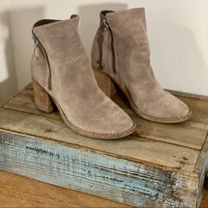 DOLCE VITA Suede Booties